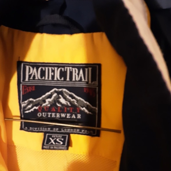 BRAND NEW XS PETITE Pacific Trail Hooded Jacket yellow - Picture 3 of 3